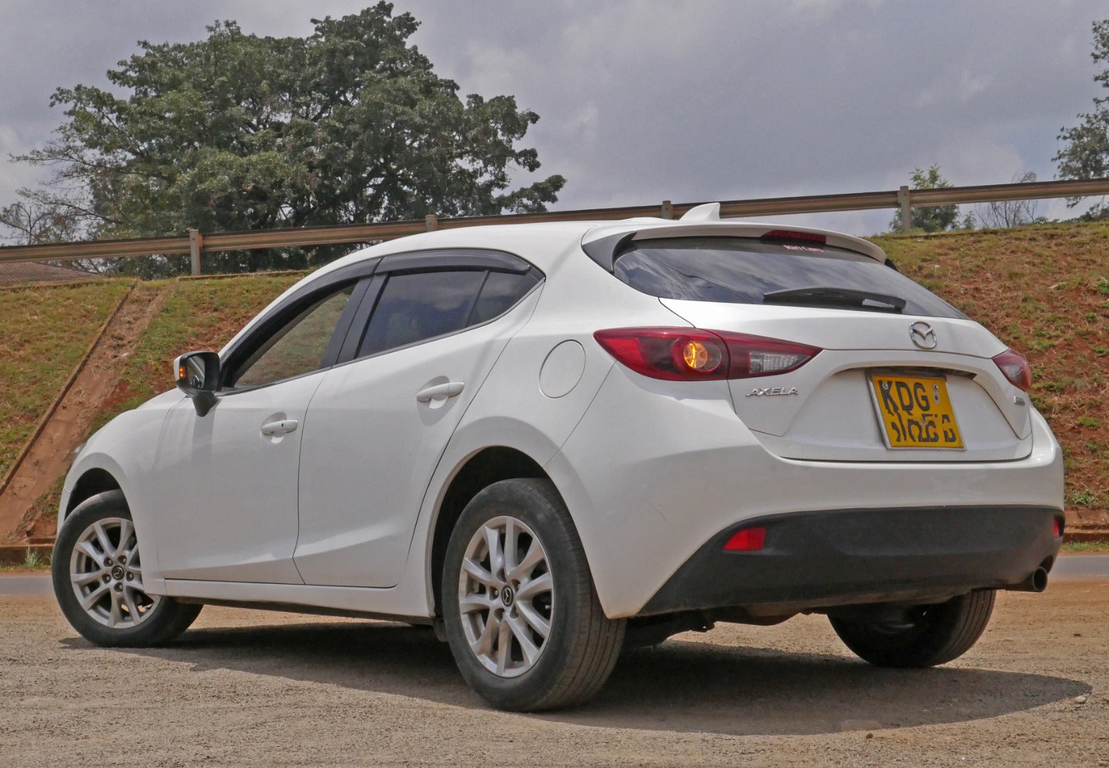 2014 MAZDA AXELA
