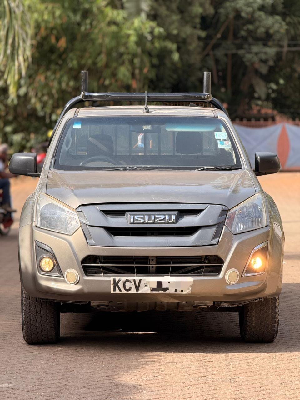 2019 ISUZU DMAX