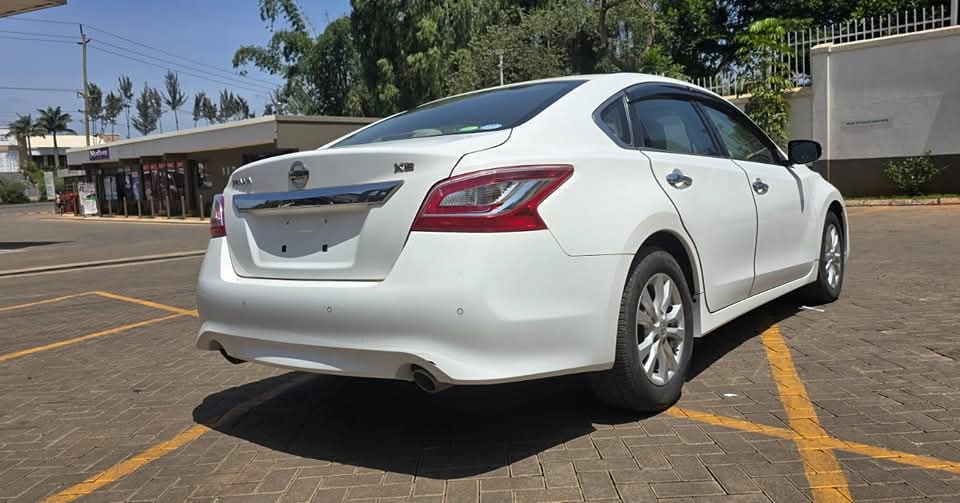 NISSAN TEANA 2017