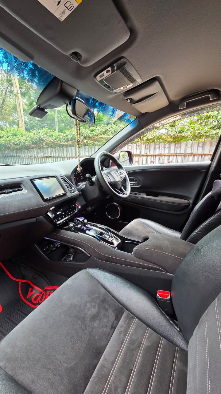 Honda Vezel Hybrid RS 2016