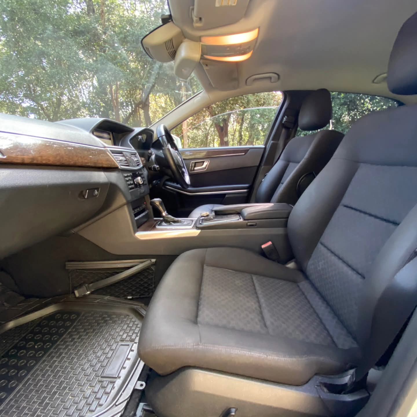 Mercedes Benz E250 W212