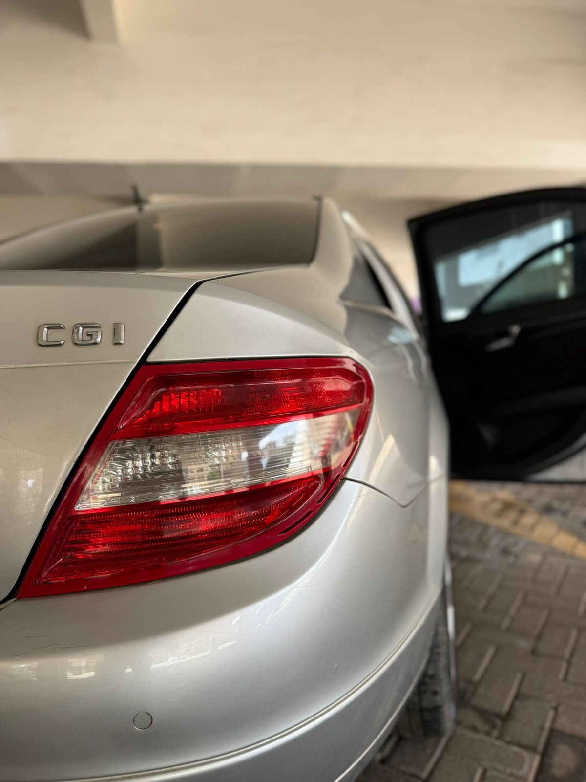 2010 MERCEDES BENZ C200 CGI