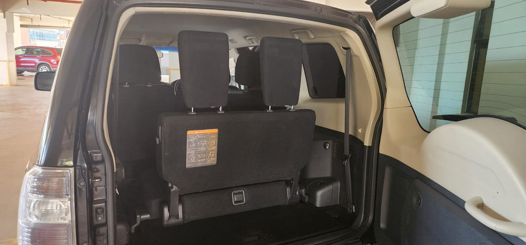 2013 Mitsubishi pajero