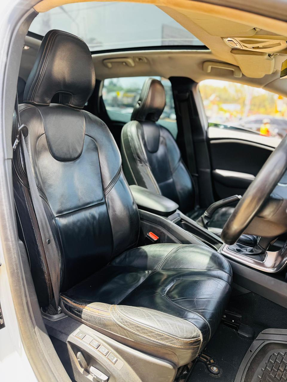 2013 Volvo V40 T4