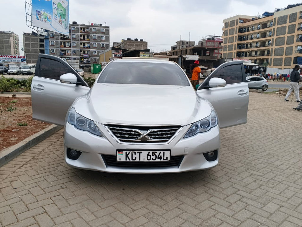 2011 Toyota mark X