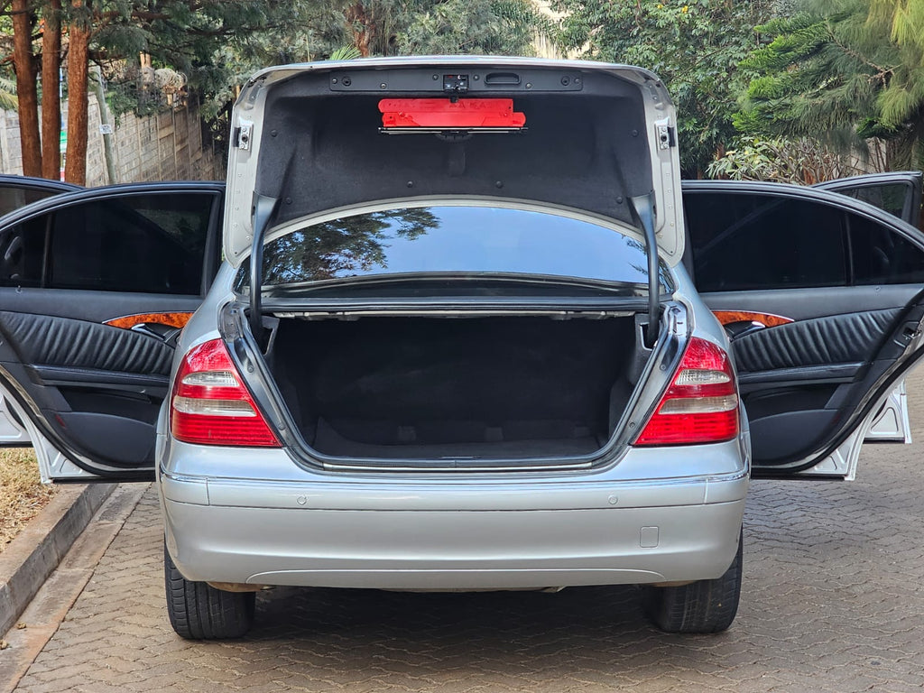 2006 MERCEDES-BENZ E240