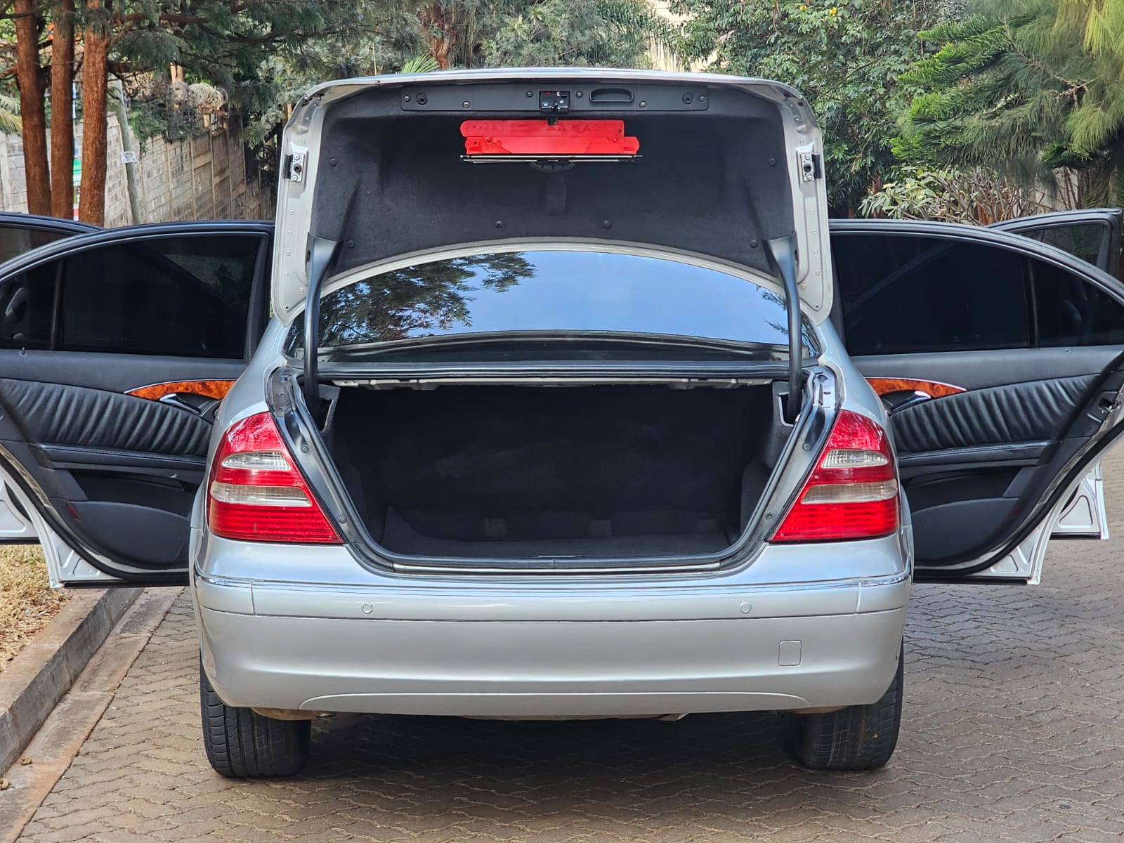 2006 MERCEDES-BENZ E240