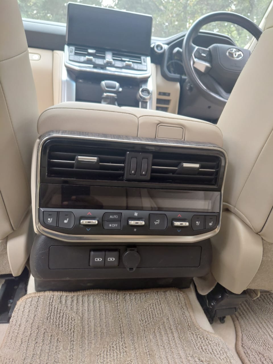 2023 model landcruiser 300.series zx.