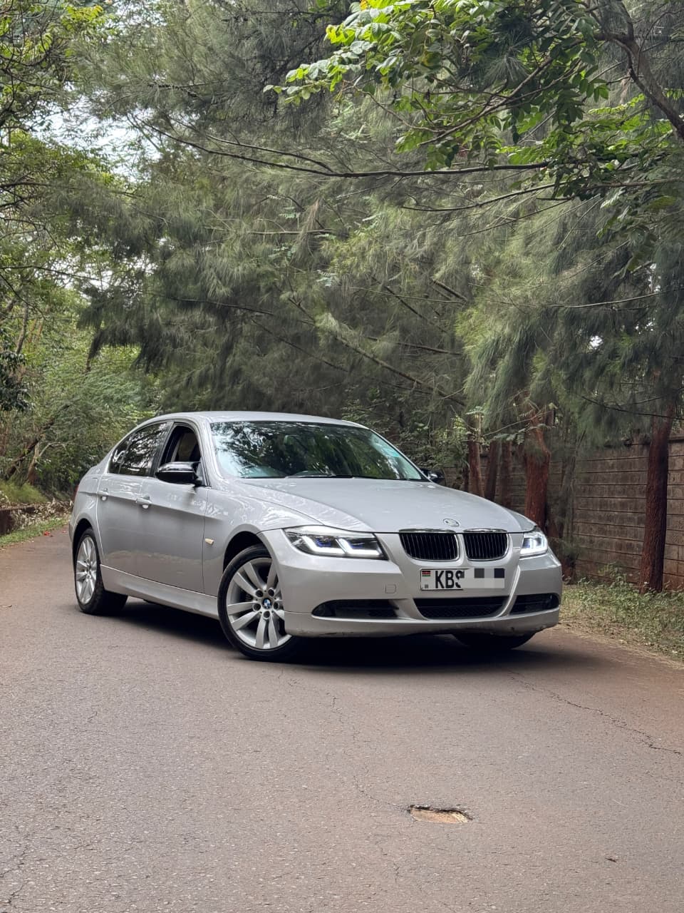 2005 BMW 325i