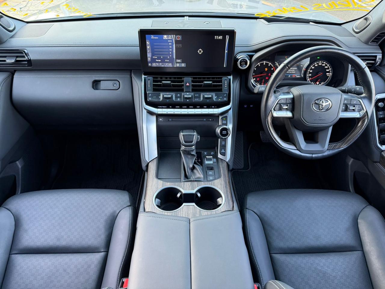 𝟐𝟎𝟐2 𝗧𝗢𝗬𝗢𝗧𝗔 𝗟𝗔𝗡𝗗 𝗖𝗥𝗨𝗜𝗦𝗘𝗥 𝟯𝟬𝟬 𝗦𝗘𝗥𝗜𝗘𝗦-𝗭𝗫 BRONZ