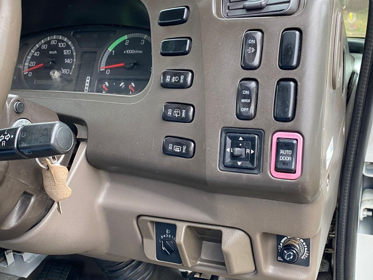 2014 MITSUBISHI ROSA BUS