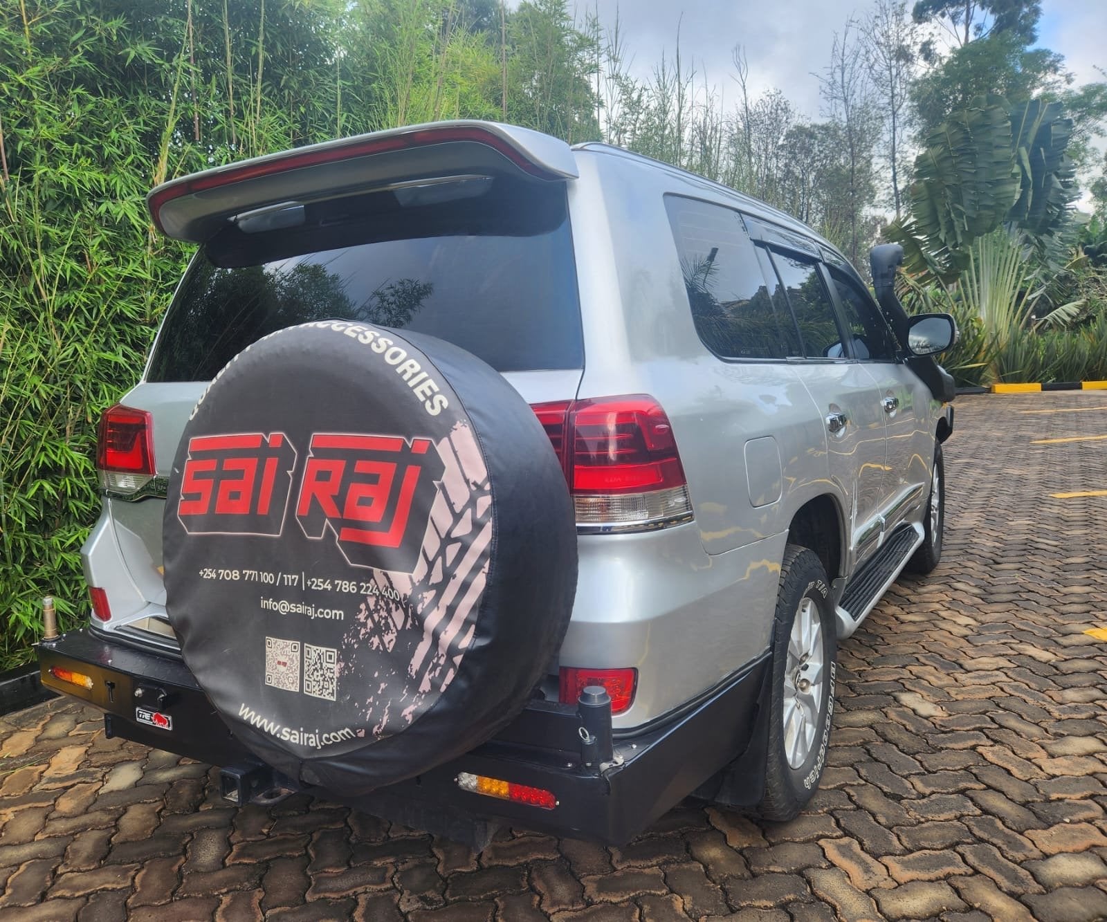 TOYOTA LANDCRUISER V8 4.5L