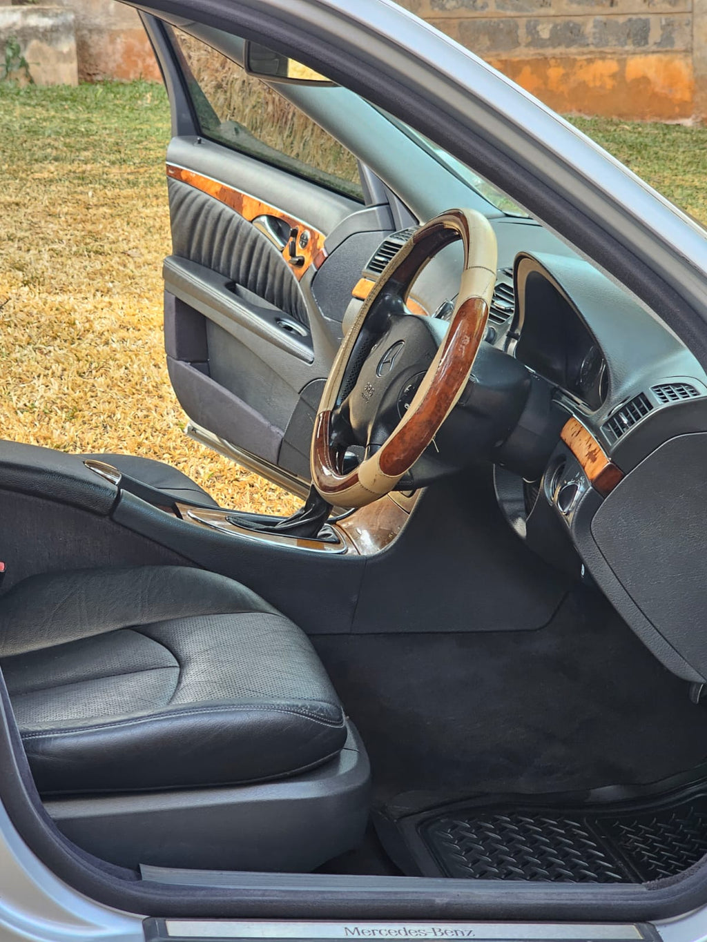 2006 MERCEDES-BENZ E240