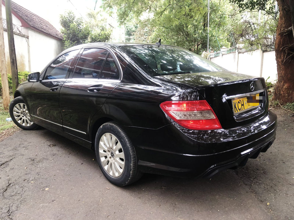 2010 MERCEDES BENZ C200