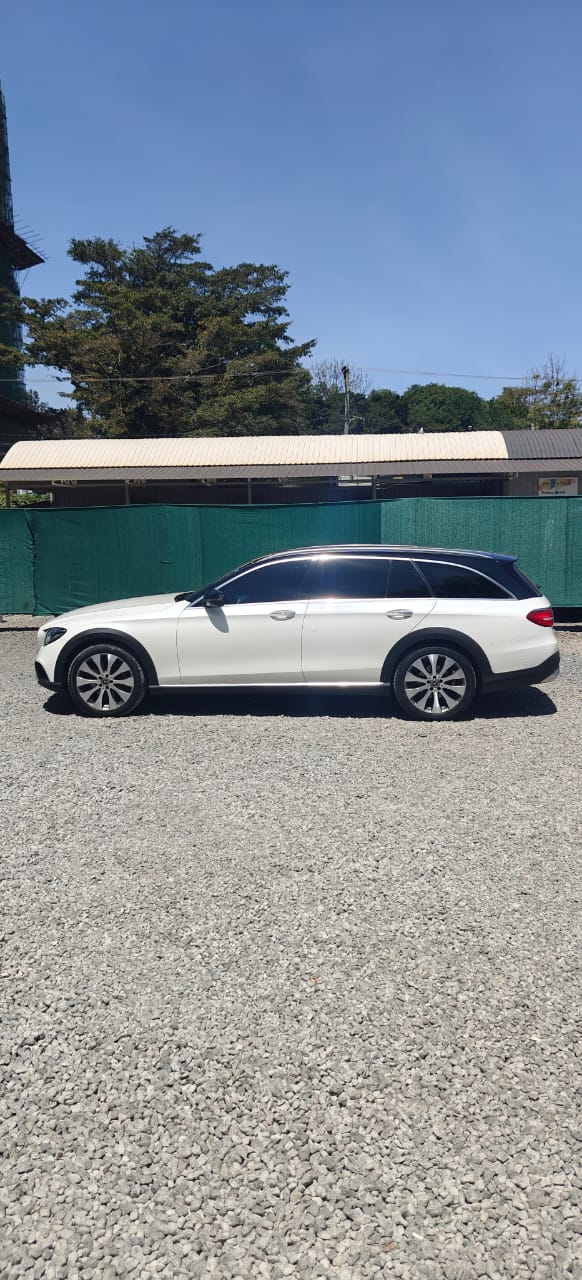 Mercedes-Benz E-Class All-Terrain 220d