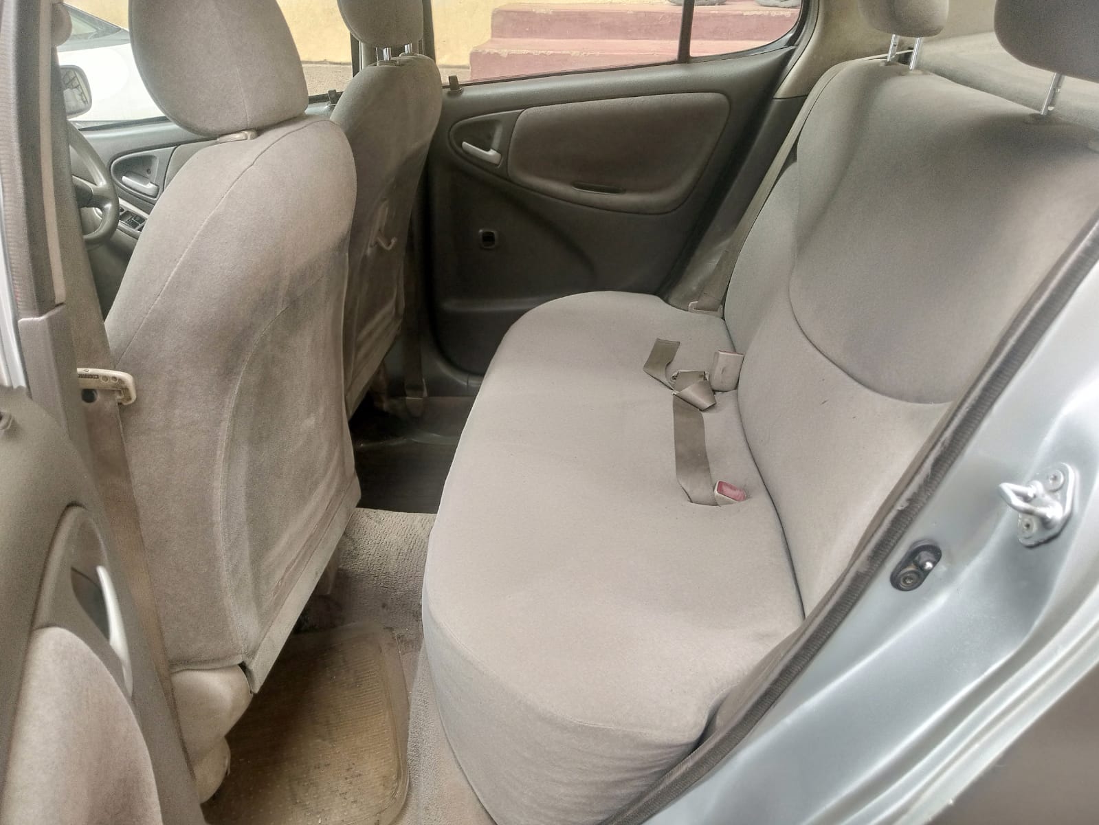 2004 TOYOTA platz