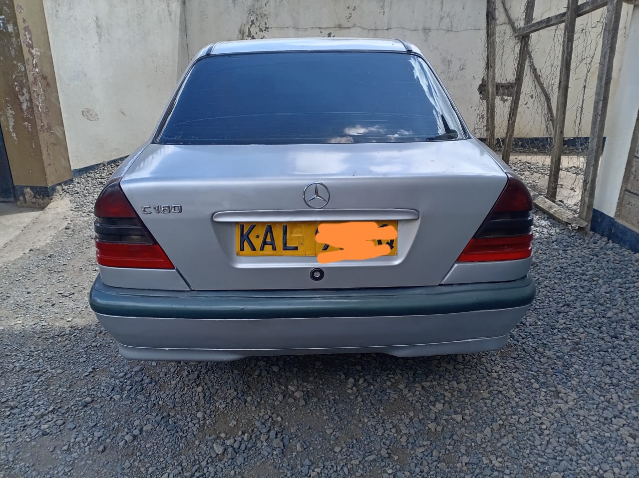 Mercedes Benz C180 W202