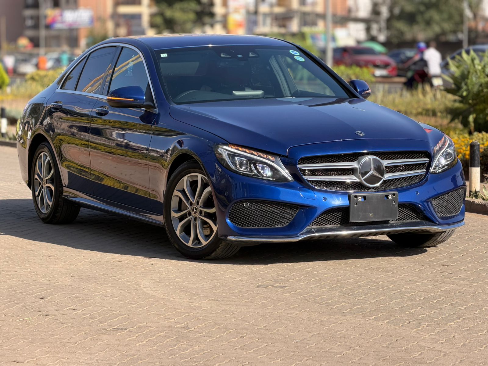 2018 MERCEDES BENZ C200