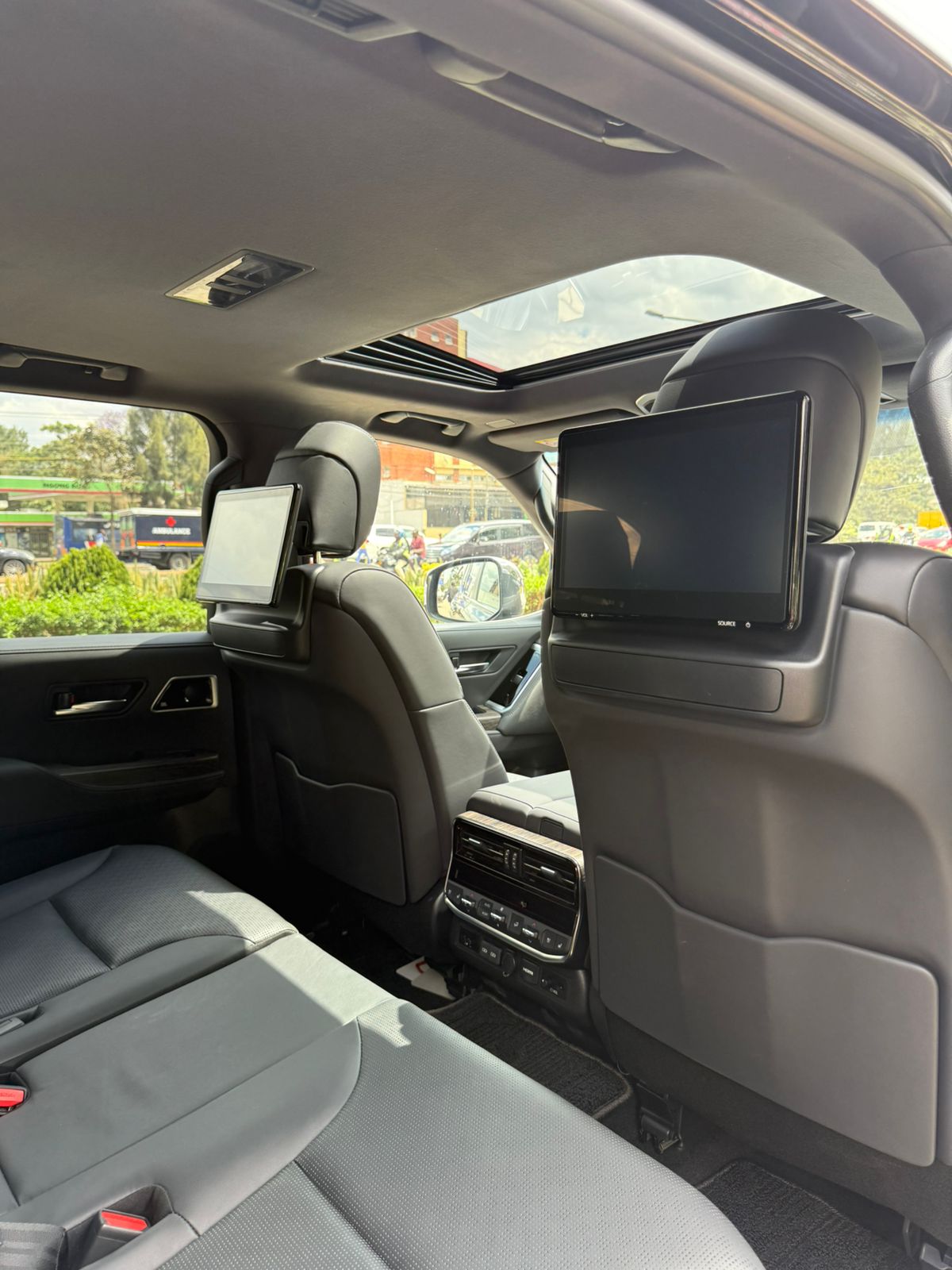 TOYOTA LAND CRUISER GR 2023