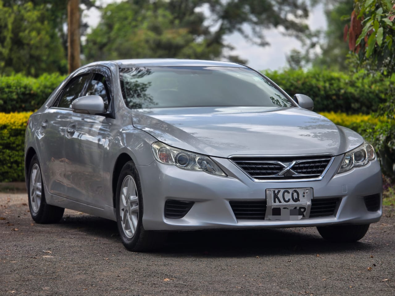 2011 TOYOTA MARK X