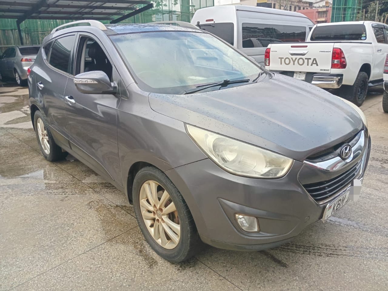 2010 HYUNDAI TUCSON