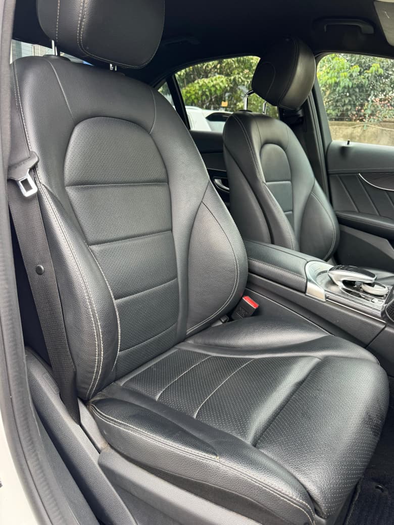 2016  Mercedes-Benz C200