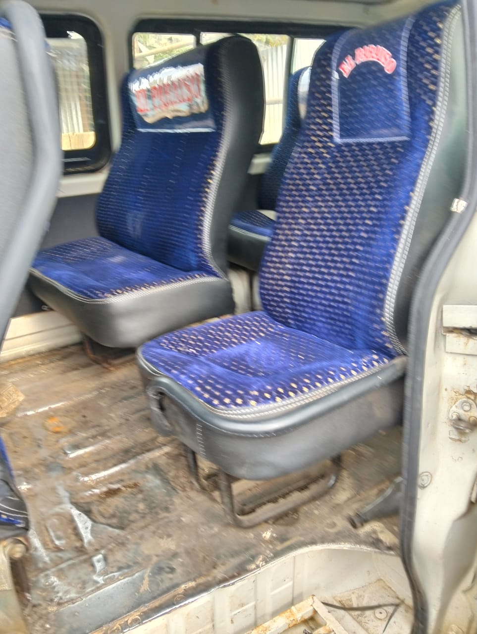 Toyota Hiace 7L