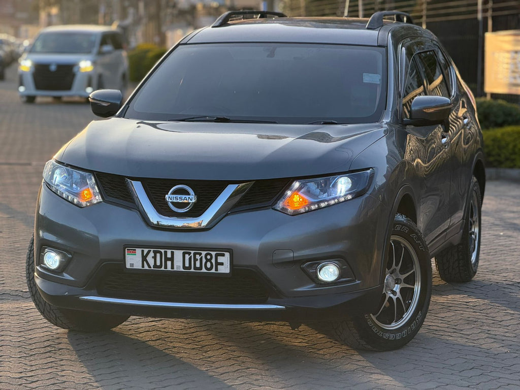 NISSAN X-TRAIL 2015