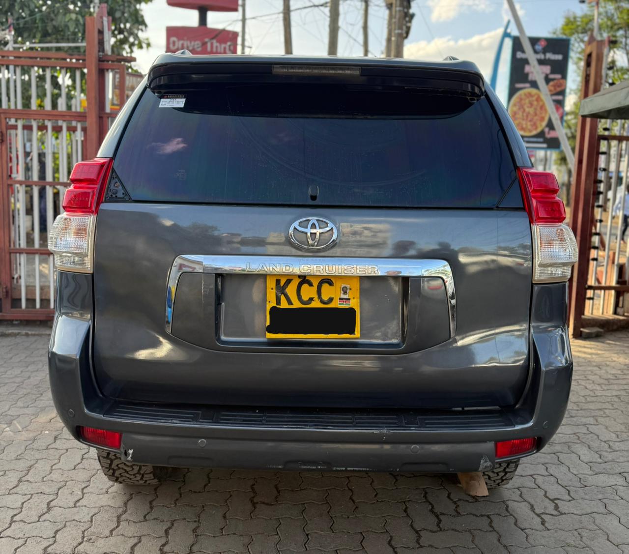 2010 TOYOTA L/CRUISER TX