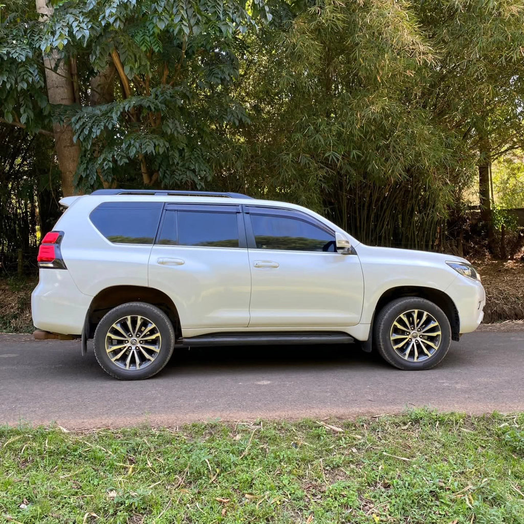 Toyota LandCruiser Prado TZG