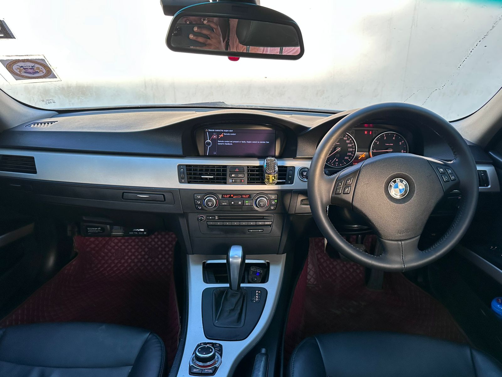 BMW 320i