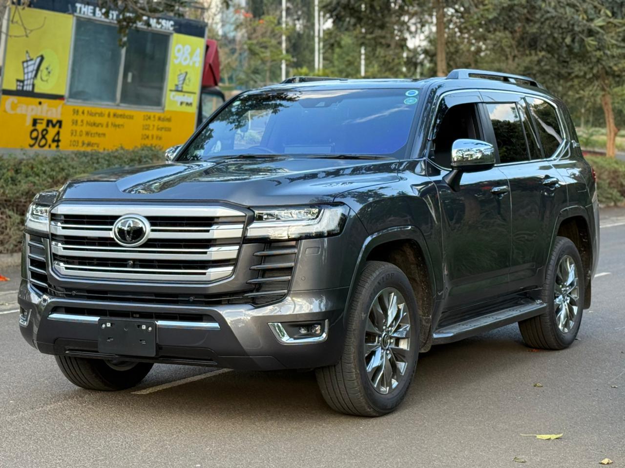 2023 Toyota Land Cruiser 300 series-ZX