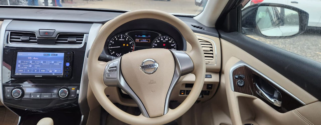 NISSAN TEANA 2017