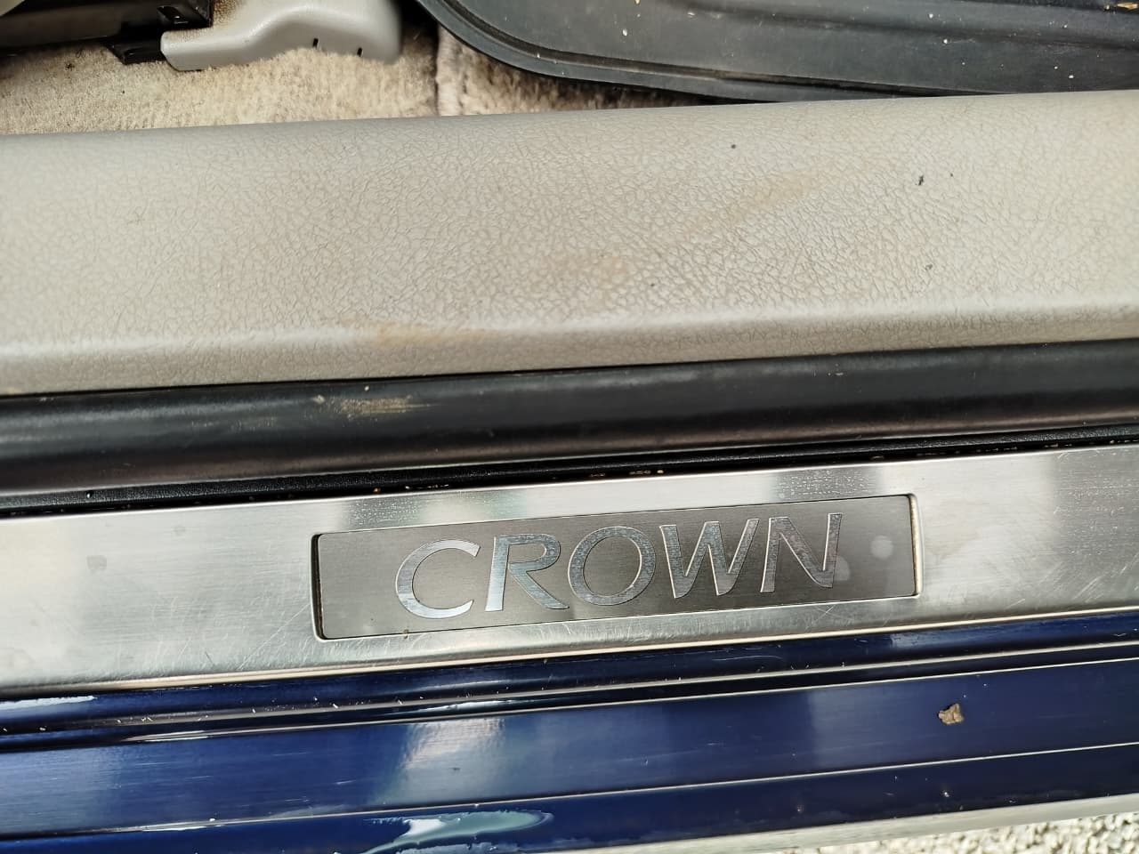 2012 Toyota Crown Royal Saloon