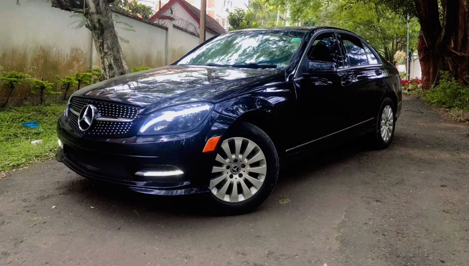2010 MERCEDES BENZ C200