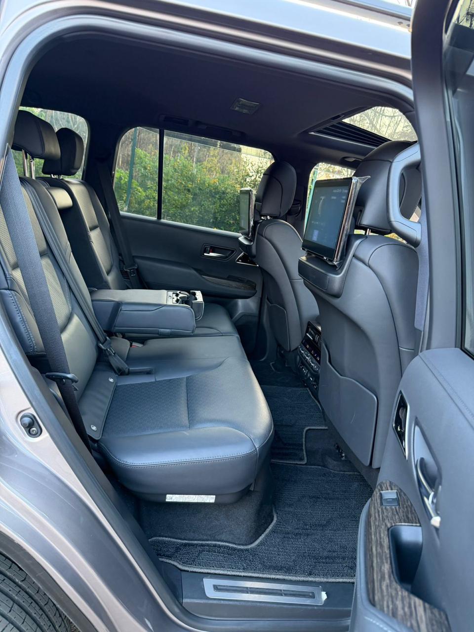 𝟐𝟎𝟐2 𝗧𝗢𝗬𝗢𝗧𝗔 𝗟𝗔𝗡𝗗 𝗖𝗥𝗨𝗜𝗦𝗘𝗥 𝟯𝟬𝟬 𝗦𝗘𝗥𝗜𝗘𝗦-𝗭𝗫 BRONZ