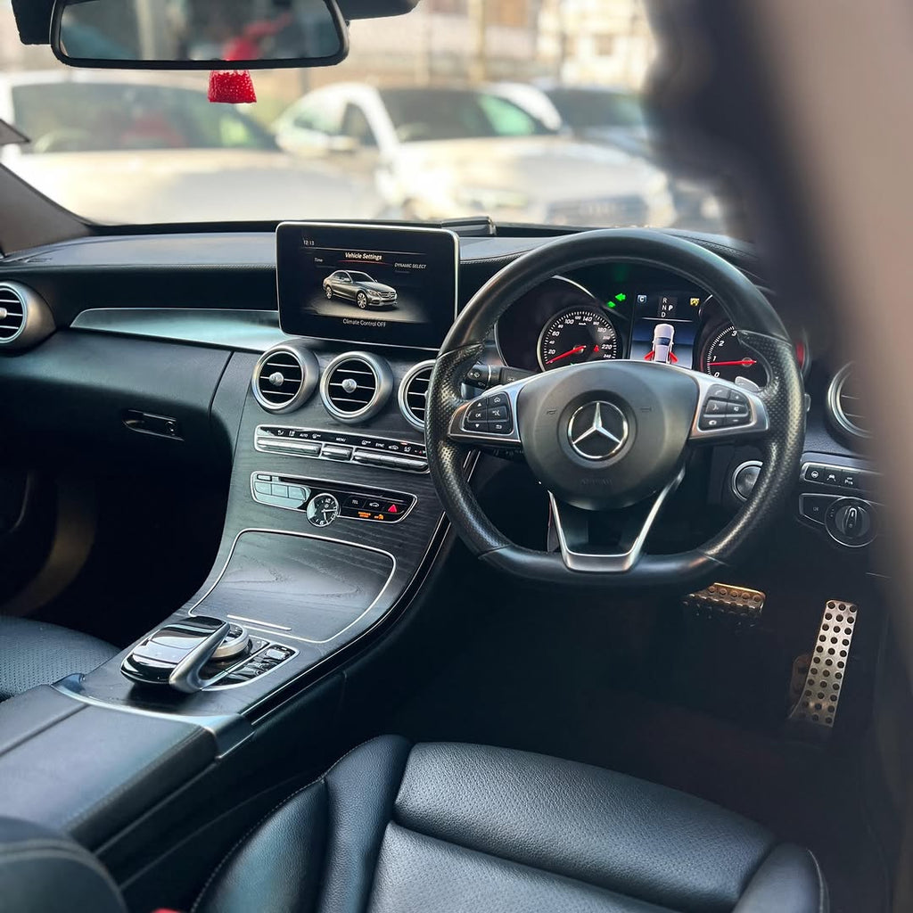 2018 MERCEDES BENZ C200