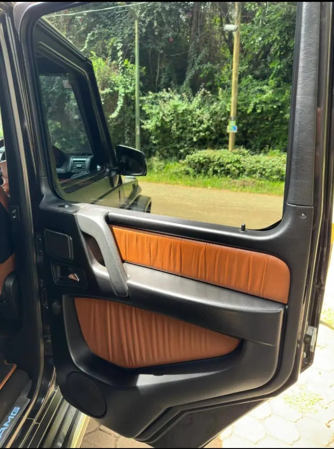 011 Mercedes-Benz G55 AMG