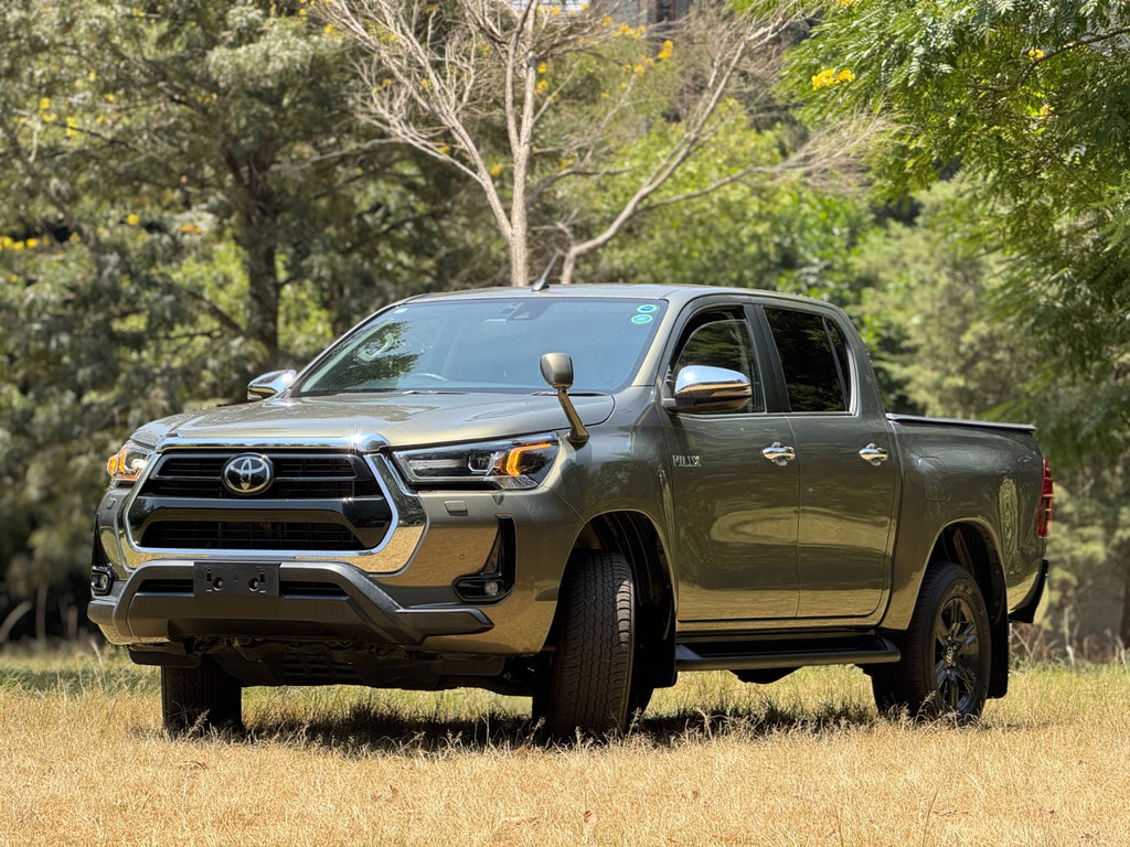2020 TOYOTA HILUX
