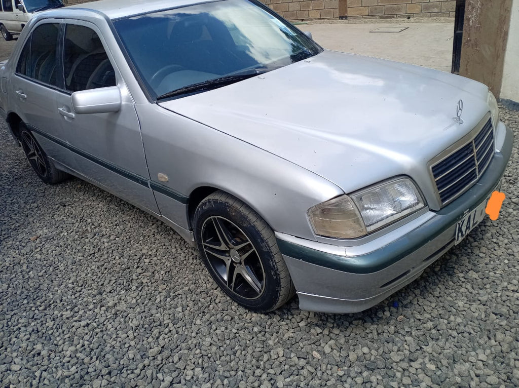 Mercedes Benz C180 W202