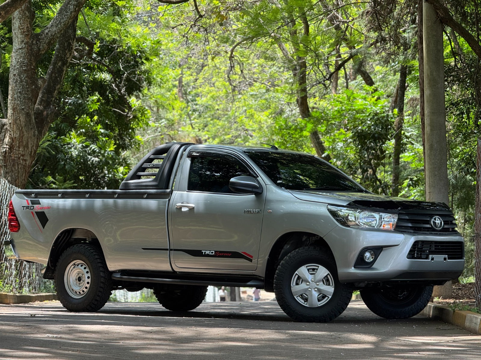 𝟐𝟎𝟏𝟖 𝐓𝐎𝐘𝐎𝐓𝐀 𝐇𝐈𝐋𝐔𝐗 𝐒𝐈𝐍𝐆𝐋𝐄 𝐂𝐀𝐁𝐈𝐍 𝐇𝐈𝐆𝐇𝐑𝐈𝐃𝐄𝐑