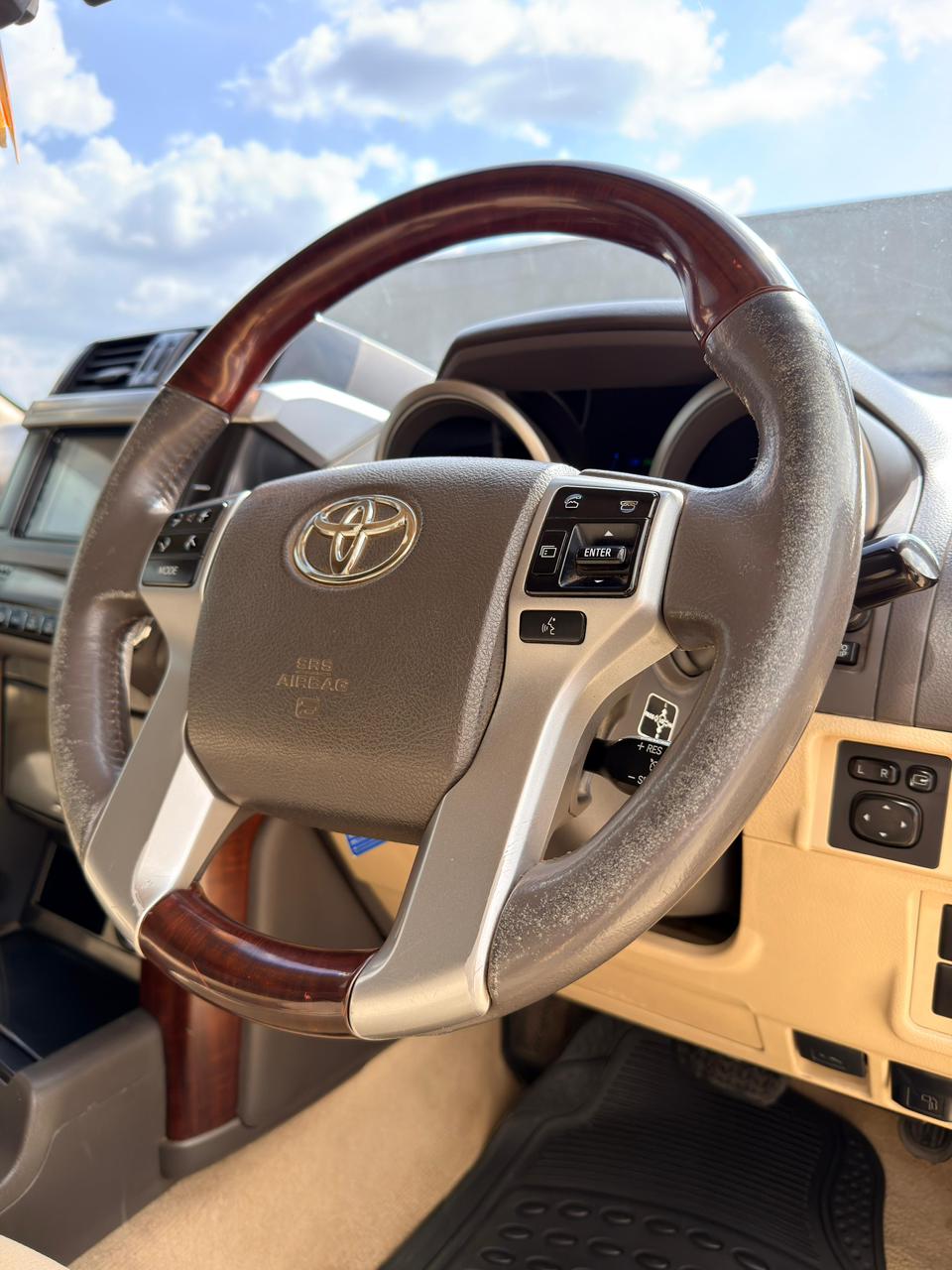 2017 TOYOTA PRADO TRJ150