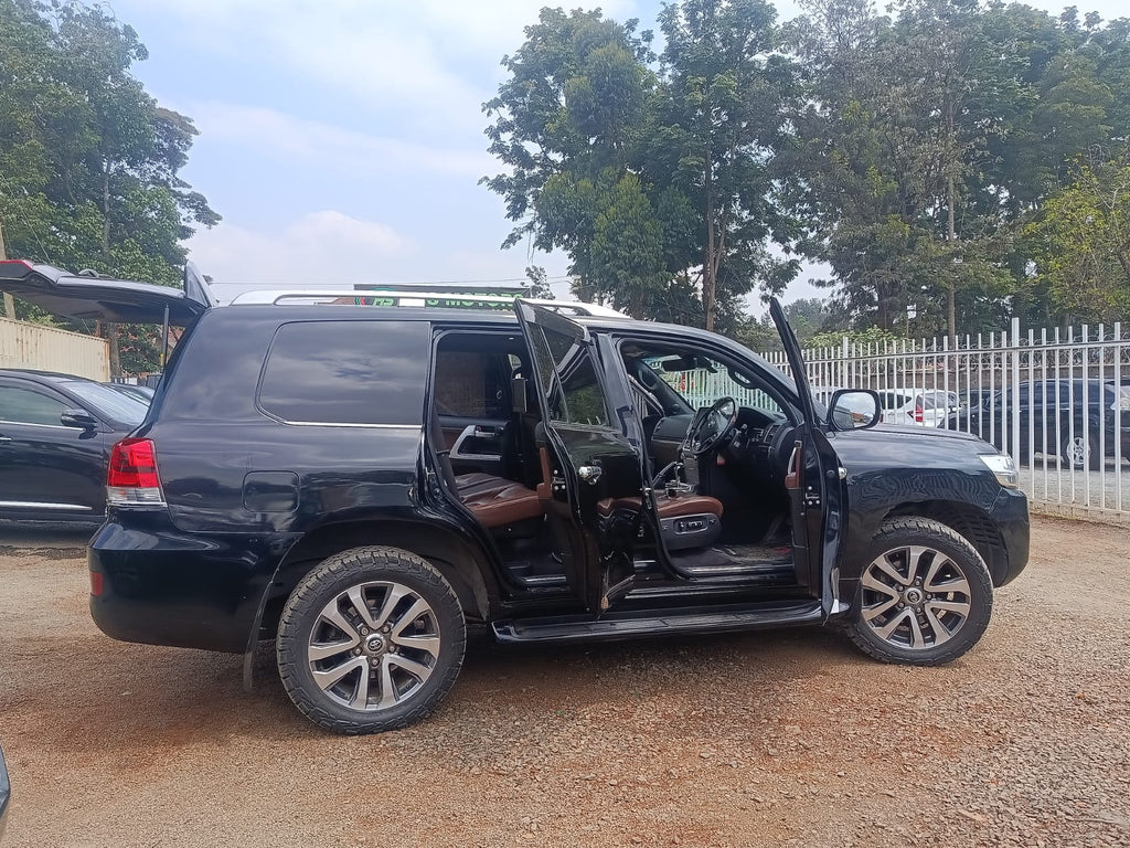 Toyota Landcruicer V8
