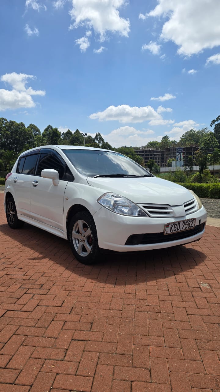2009 NISSAN TIIDA