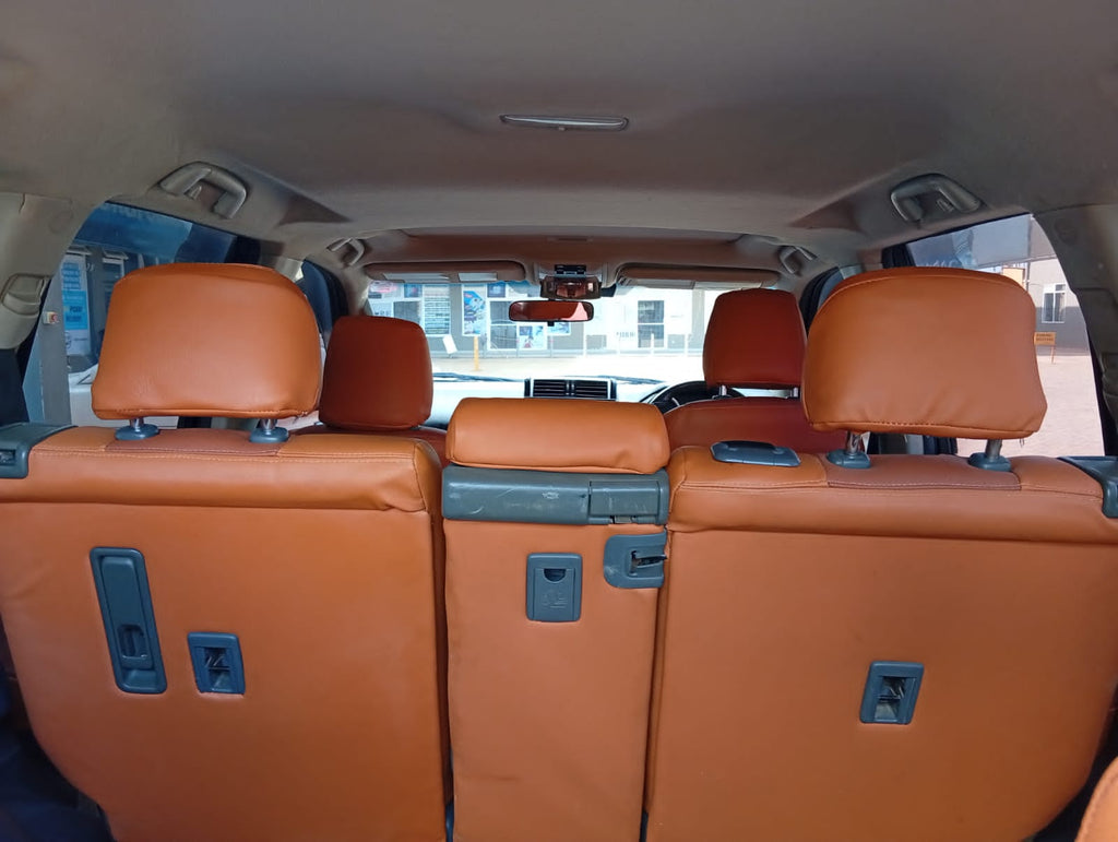 2010 TOYOTA LANDCRUISER PRADO