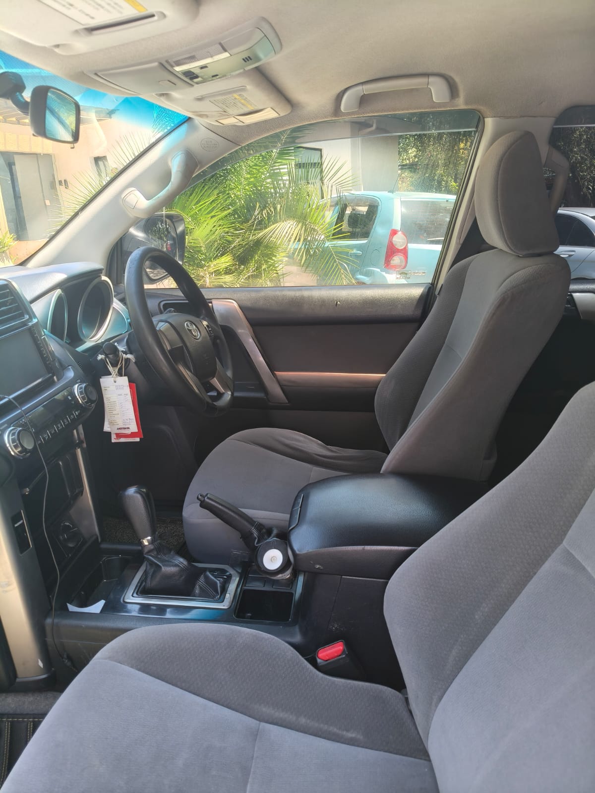 2010 TOYOTA PRADO