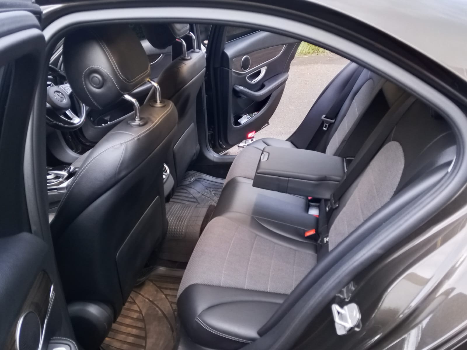 2016 MERCEDES BENZ C200