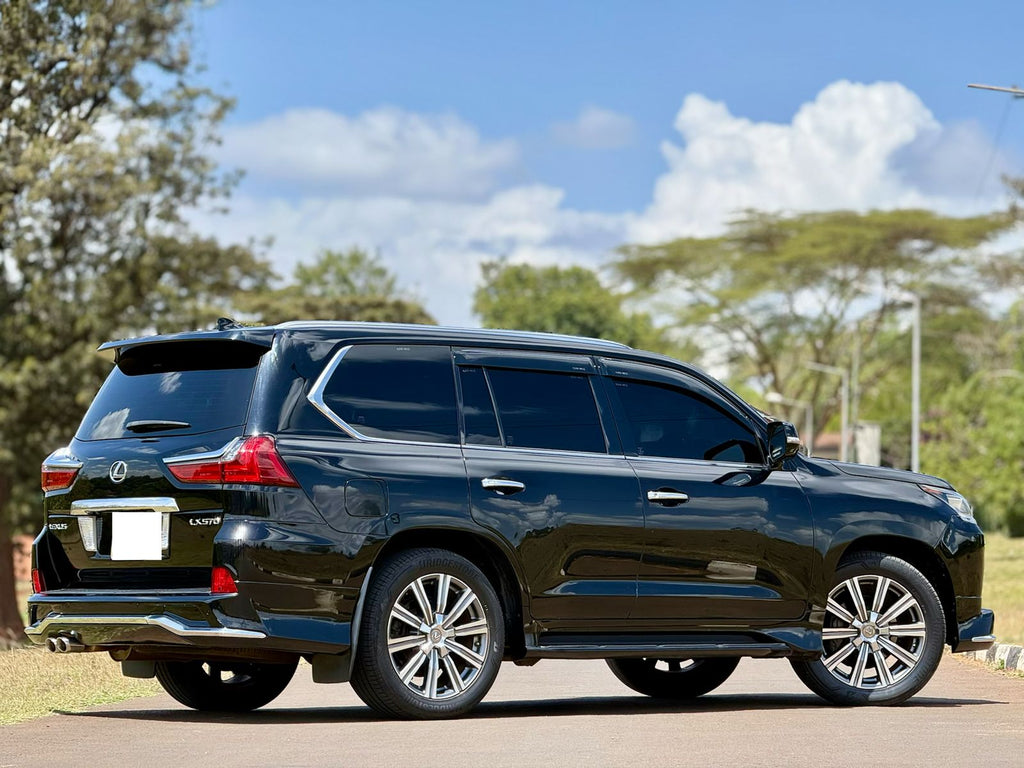 Lexus 570