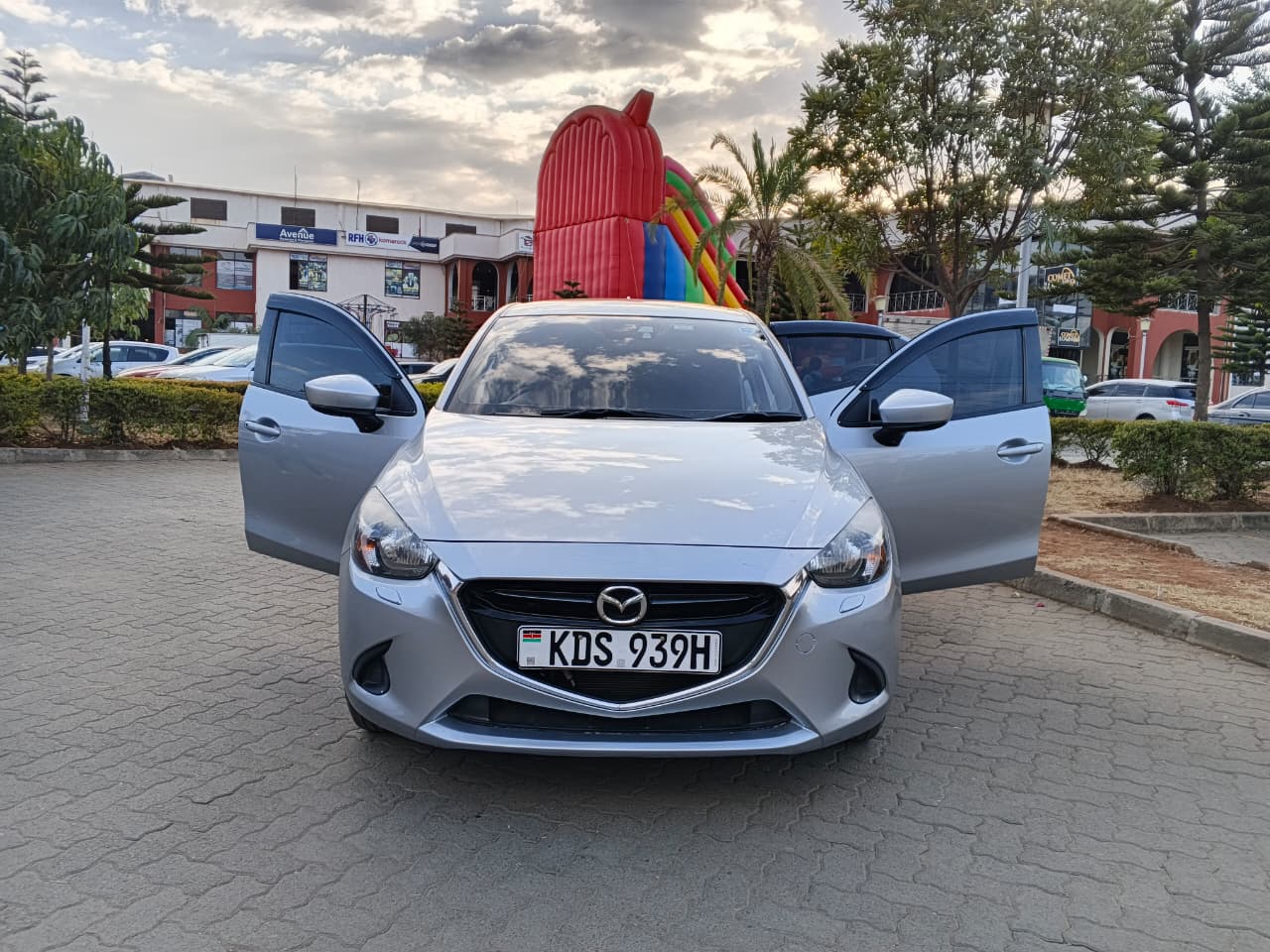 2019 Mazda demio