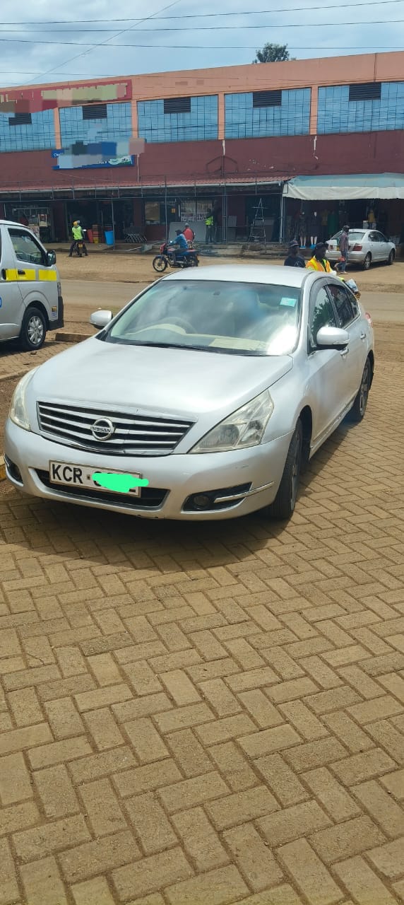Nissan Teana